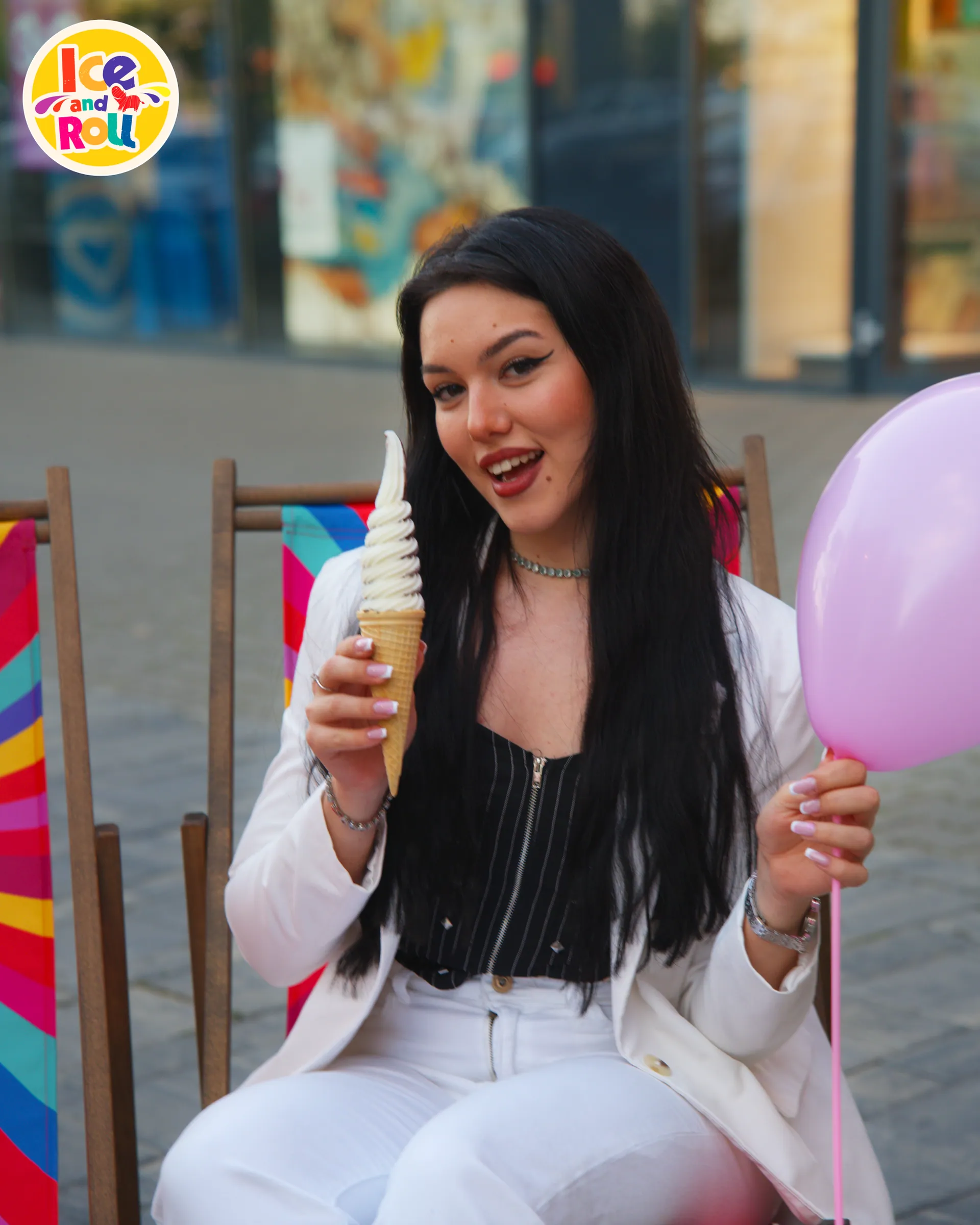Cornet de vanilie, la terasă — Ice and Roll